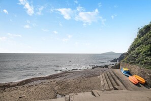 Beach - 2 Bed in Looe (oc-l00055) (Trelawne)
