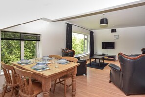 Dining - 2 Bed in Looe (oc-l30020) (Looe)