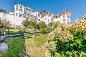 Property grounds - 1 Bed in Looe (oc-l30010) (Looe)