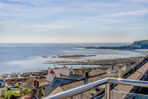 Property grounds - 2 Bed in Looe (oc-l30011) (Looe)