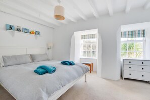 Iron/ironing board, free WiFi, bed sheets - 3 Bed in Fowey (oc-cstepa) (Fowey)