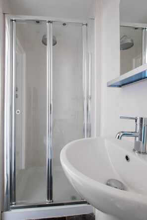 Hair dryer, towels - 3 Bed in Fowey (oc-cstepa) (Fowey)