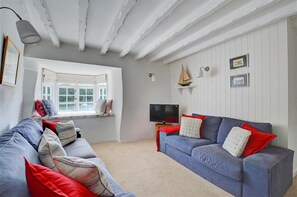 TV - 3 Bed in Fowey (oc-cstepa) (Fowey)