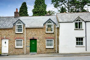 Exterior - 3 Bed in Looe (oc-l10030) (Hessenford)