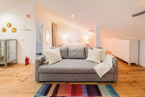 Interior - Large Central Duplex Penthouse |3 Bath |14 Guests (Lisbon)