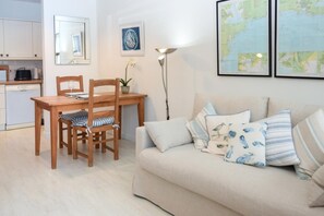 TV - 1 Bed in Fowey (oc-c30aps) (Fowey)