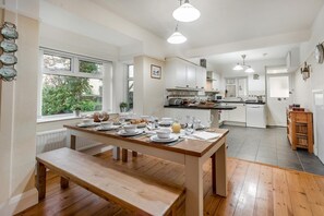 Dining - 4 Bed in Polruan (oc-csclif) (Fowey)