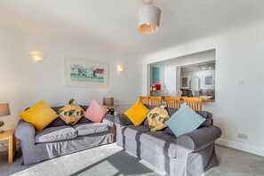 TV - 3 Bed in Looe (oc-l10097) (Looe)