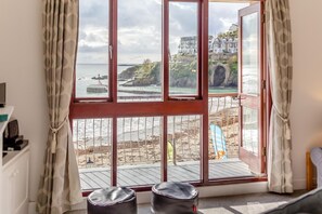 Interior - 3 Bed in Looe (oc-l10097) (Looe)