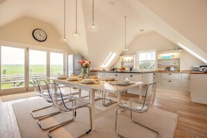 Dining - 4 Bed in Porthtowan (oc-pc718a) (Porthtowan)