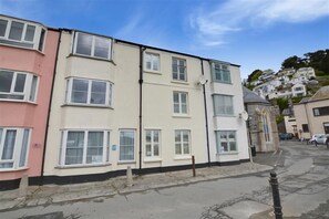 Exterior - 3 Bed in Looe (oc-l10098) (Looe)
