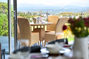 Dining - 5 Bed in Pwllheli (oc-dolwen) (Llanbedrog)