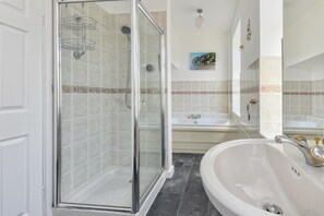 Hair dryer - 5 Bed in Pwllheli (oc-dolwen) (Llanbedrog)
