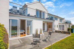 Terrace/patio - 3 Bed in Abersoch (oc-4ynysf) (Abersoch)
