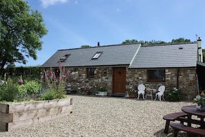 Exterior - 1 Bed in Begelly (oc-pw526a) (Begelly)