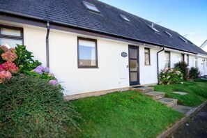 Exterior detail - 3 Bed in Pwllheli (oc-tonnau) (Abersoch)