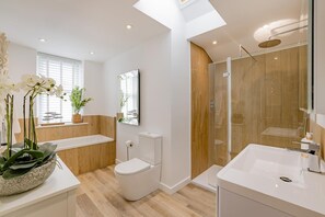 Hair dryer, towels - 6 Bed in Pwllheli (oc-argrai) (Abersoch)