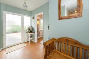 Interior - 3 Bed in Pwllheli (oc-geryco) (Abersoch)
