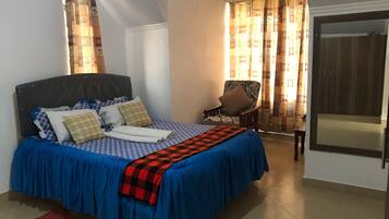 Fer et planche à repasser, accès Internet, draps fournis