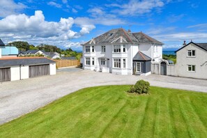 Exterior - 5 Bed in Pwllheli (oc-1coedy) (Abersoch)