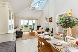 Dining - 5 Bed in Pwllheli (oc-1coedy) (Abersoch)