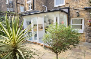 Property grounds - New Stylish Garden Apartment • Heart of Bloomsbury • Near British Museum (London)