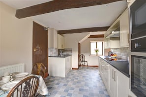 Microwave, oven, dishwasher, high chair - 2 Bed in Gunnerside (oc-ds230) (Gunnerside)