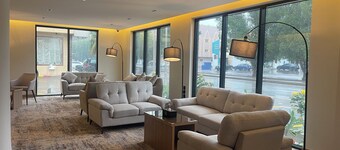 LYVAN HOTEL
