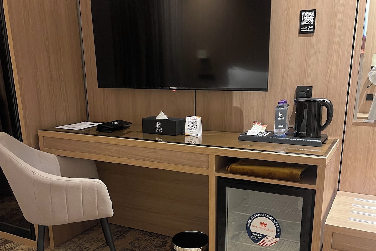 Deluxe Double Room | In-room safe, desk, laptop workspace, blackout drapes