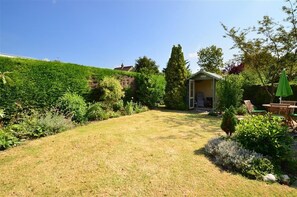 Outdoor dining - 2 Bed in Langham (oc-1539) (Langham)