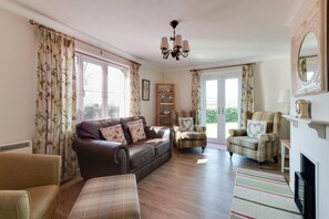 TV - 2 Bed in Langham (oc-1539) (Langham)