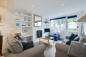 TV - 2 Bed in Southwold (oc-spe) (Southwold)