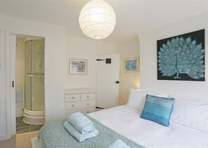 2 bedrooms, iron/ironing board, free WiFi, bed sheets - 2 Bed in Southwold (oc-spe) (Southwold)