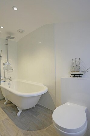 Towels - 2 Bed in Aldeburgh (oc-tsc) (Aldeburgh)