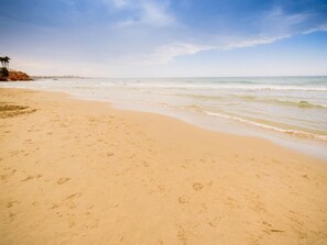 Beach - "Sunny Villa" mit Schwimmbad by Interhome (Torrevieja)
