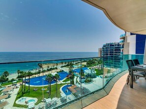Pool - Sea Senses' Suite mit Gemeinschaftspool by Interhome (Torrevieja)