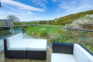 Property grounds - 3 Bed in Llanengan (oc-drwsyl) (Llanengan)