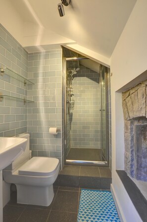 Hair dryer, towels - 3 Bed in Botwnnog (oc-wag571) (Botwnnog)