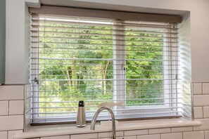 Interior - 2 Bed in Llanbedrog (oc-3glyny) (Llanbedrog)