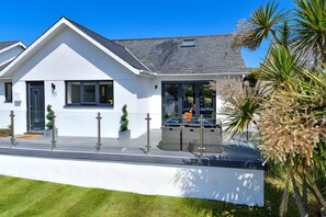 Terrace/patio - 4 Bed in Abersoch (oc-10caed) (Abersoch)