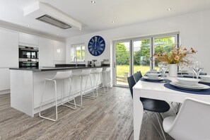 Dining - 4 Bed in Abersoch (oc-10caed) (Abersoch)