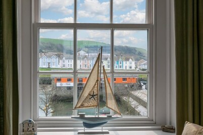 2 Bed in Aberaeron (oc-406657)