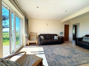 TV - 3 Bed in Aberdaron (oc-203206) (Aberdaron)