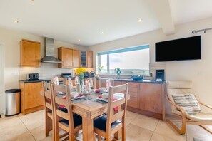 Dining - 3 Bed in Aberdaron (oc-203206) (Aberdaron)