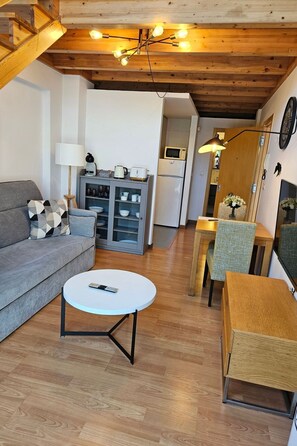 Living area - Gemütliche Dachgeschosswohnung by Interhome (Santiago de Compostela)