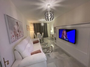 Living area - Mi Capricho Luxus-Wohnung Bajo, P03 A by Interhome (Calahonda)