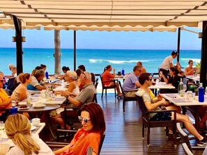 Outdoor dining - Gemütliche Ferienwohnung in Sitio De Calahonda m by Interhome (Calahonda)