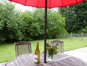Outdoor dining - 2 Bed in Porthmadog (oc-82928) (Bryncir)