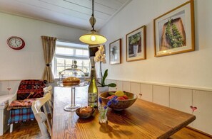 Dining - 2 Bed in Porthmadog (oc-82928) (Bryncir)