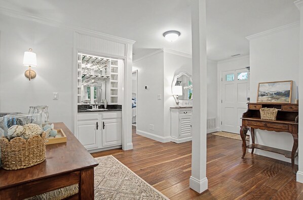Interior - Evian 157- 2BR/2BA Pool & Tennis Courts (Hilton Head Island)